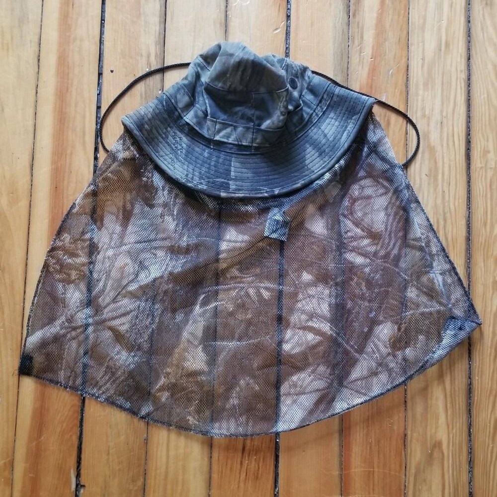 Camouflage Bucket Hat w mesh camo screen over face size L/XL NWT